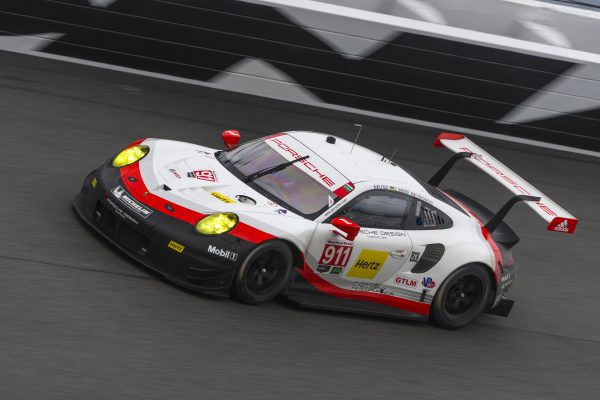 2017 Porsche 911 RSR
