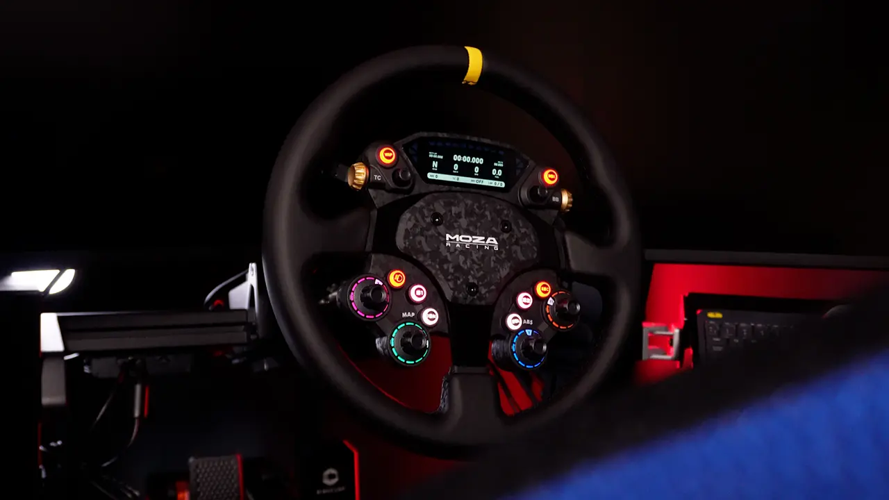 MOZA CS Pro round steering wheel mounted on a sim racing rig during hands-on testing
