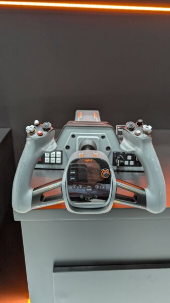 PXN NAVOS yoke system with dual grips and center display